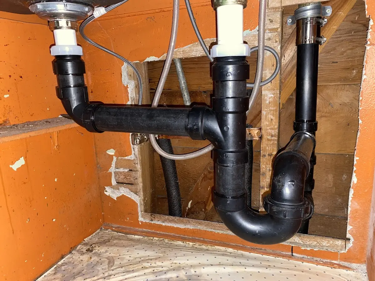 Professional Pipe Bursting equipment and tools on the job in Three Points